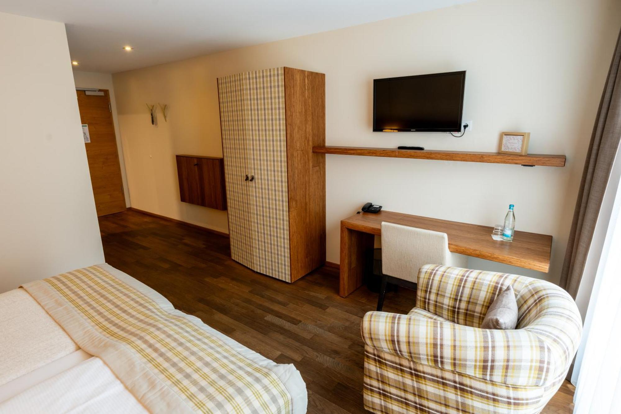 Restaurant Hotel Zum Storchen Waldkirch Zewnętrze zdjęcie